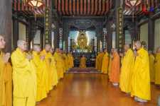 Khổ vui qua mắt kẻ mê người tỉnh
