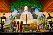 Nhờ thờ Phật mà thoát khổ