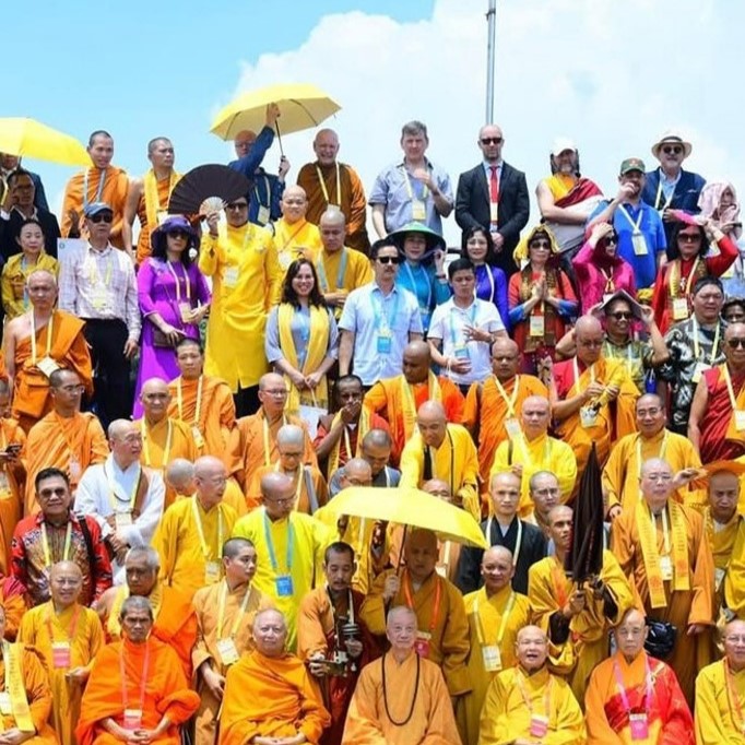 Hơn 2.000 Đại biểu chụp ảnh lưu niệm sau lễ khai mạc Đại lễ Vesak LHQ 2025