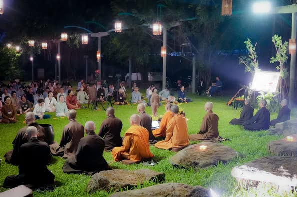 Lòng Từ Bi và Con Người