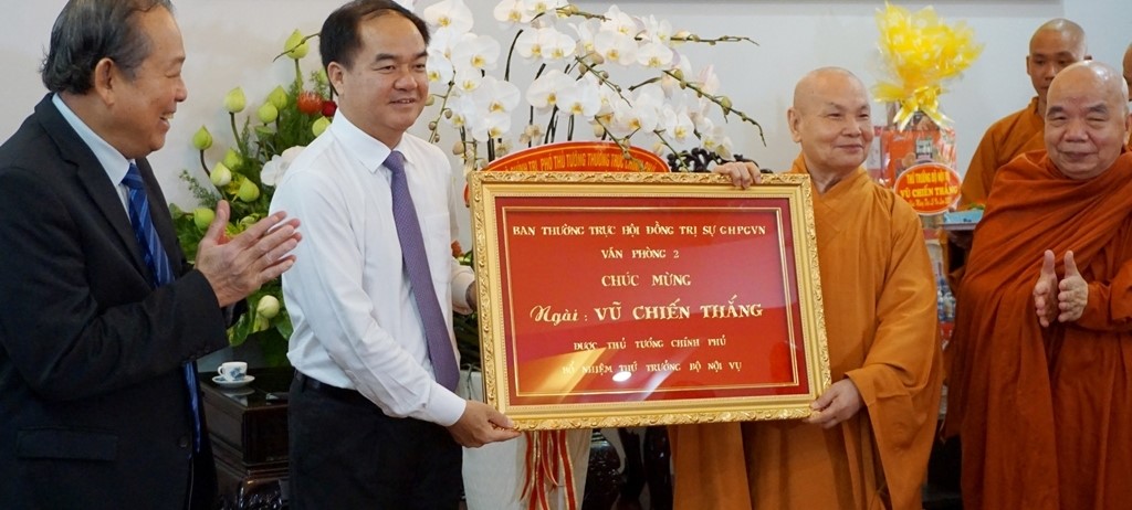 Phó Thủ tướng Thường trực chúc mừng Đại lễ Vu lan12