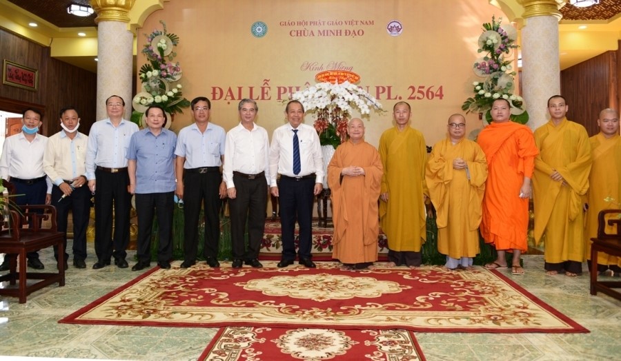 Phó Thủ tướng Thường trực thăm HT Thích Thiện Nhơn2
