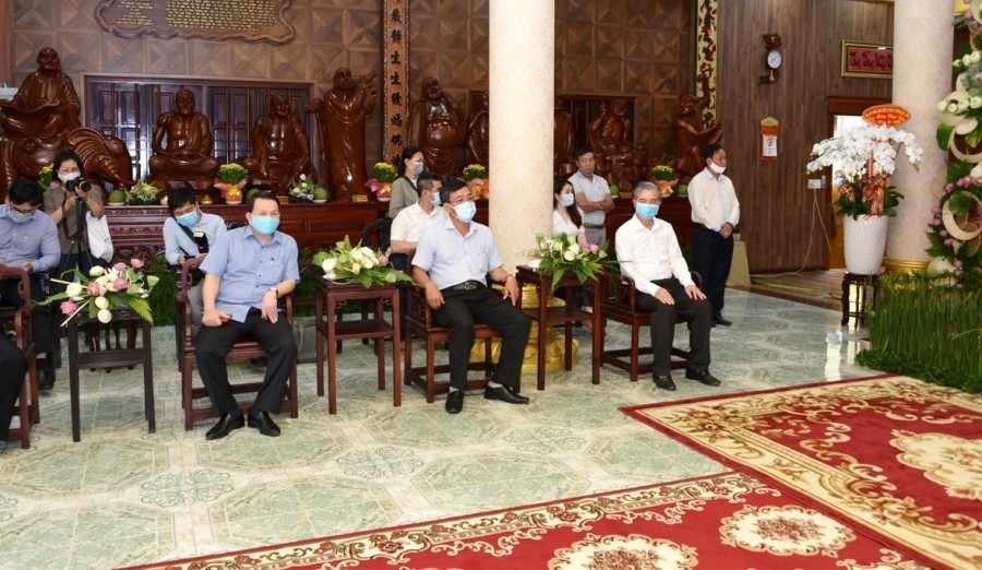 Phó Thủ tướng Thường trực thăm HT Thích Thiện Nhơnvv6