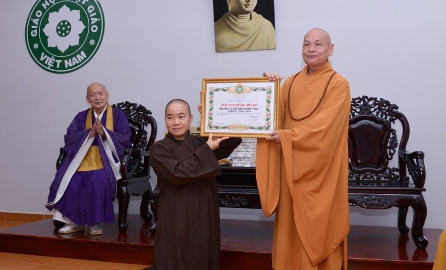 tiep doan nhat ban 10