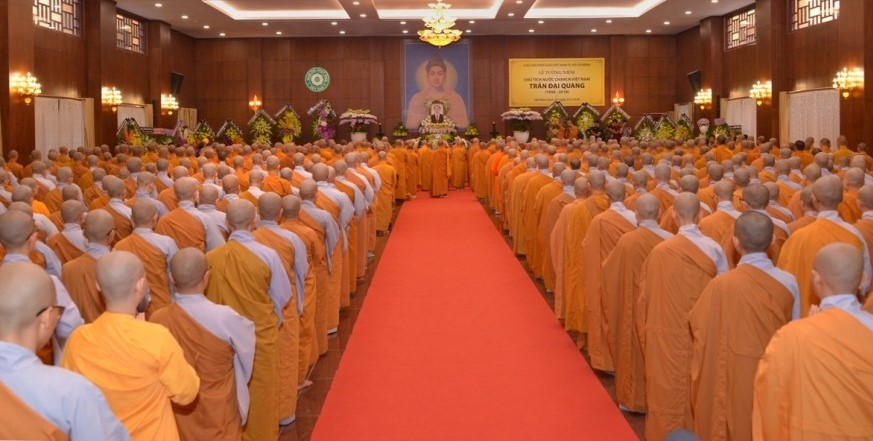 tuong niem bac quang 12