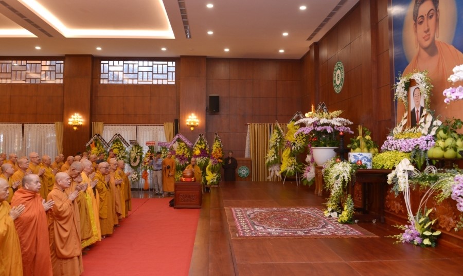 tuong niem bac quang 2