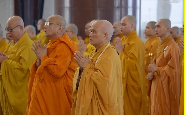 Đức Pháp chủ12
