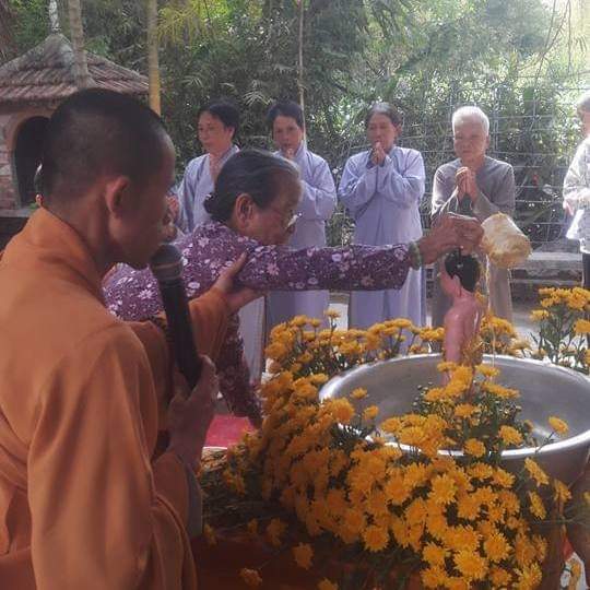 Quan Âm Tự tổ chức đại lễ phật đản 